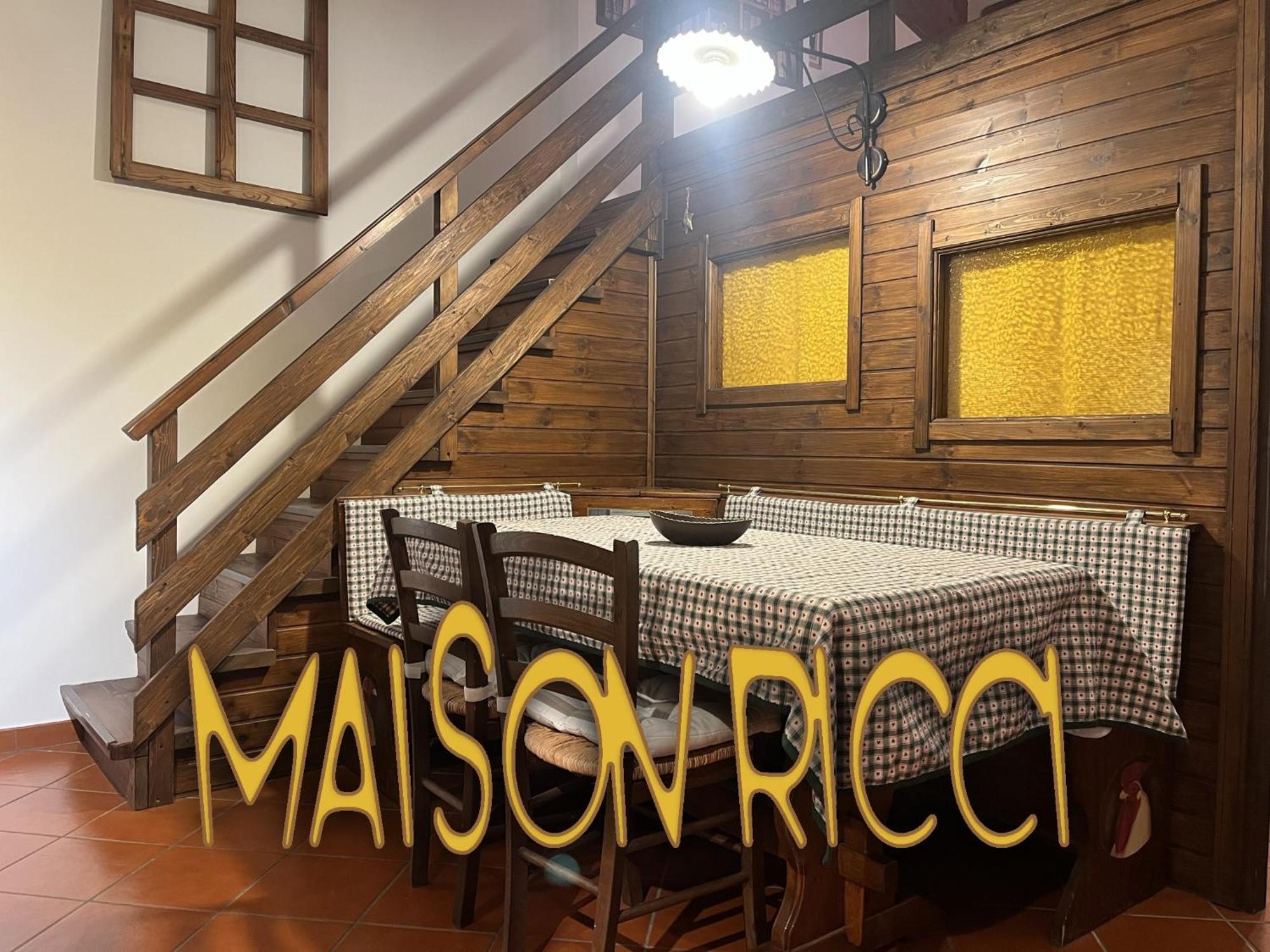 Maison Ricci Улкс Екстериор снимка